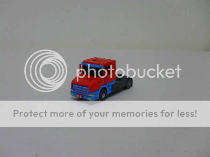 SCANIA T 124 360, 1/87, CONTAINER 20 PÉS. SAM_4032