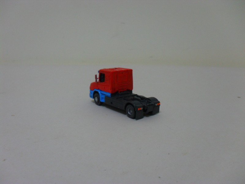 SCANIA T 124 360, 1/87, CONTAINER 20 PÉS. SAM_4034