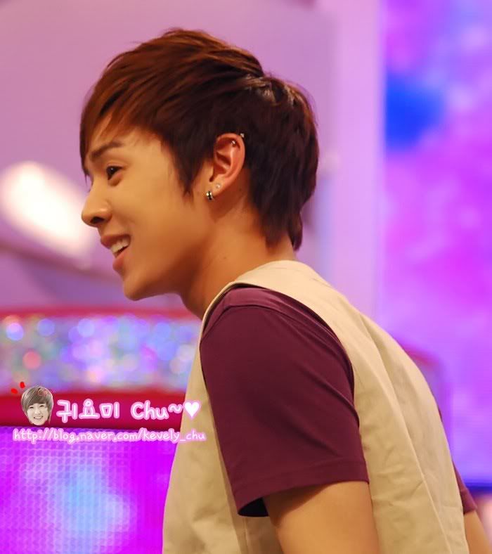 {FAN-TAKEN} 100419 SBS Star King (Grabacion) - Kevin, Alexander Sk9