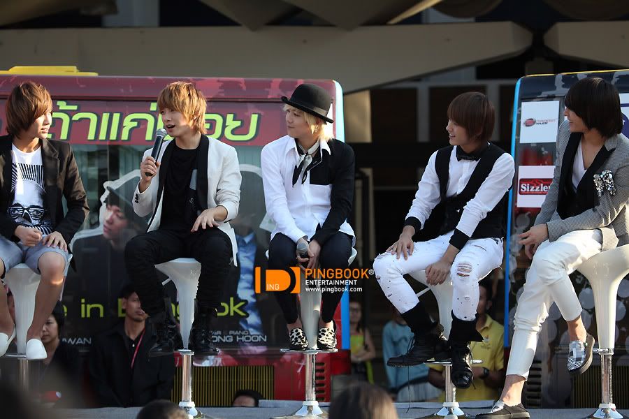 [5.2.2010][pic] FT Island ở Thài Lan 2ir3mdu