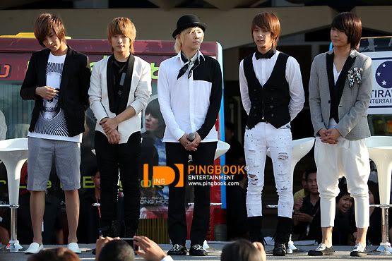 [5.2.2010][pic] FT Island ở Thài Lan 2ptuntf