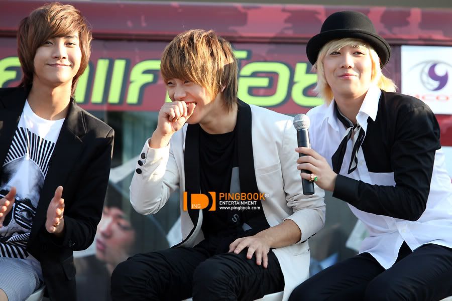 [5.2.2010][pic] FT Island ở Thài Lan 30a43zc