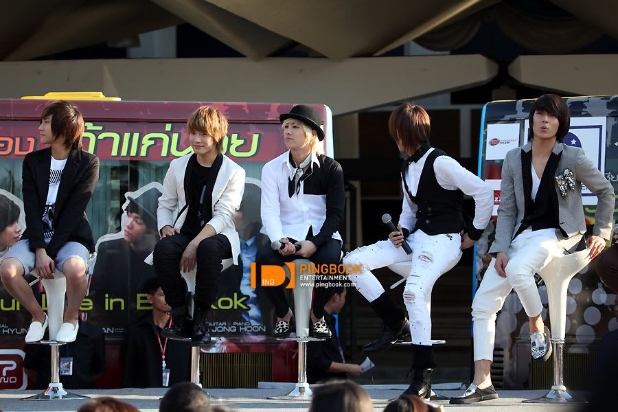 [5.2.2010][pic] FT Island ở Thài Lan 344tv9l