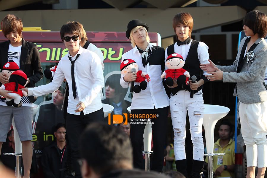 [5.2.2010][pic] FT Island ở Thài Lan 34xnp5g