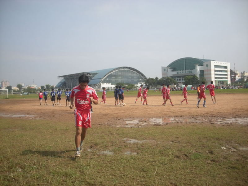 Hình Đá Banh giải Truyền Thống của Trường năm 2 (2008 - 2009) DSCN3351-1