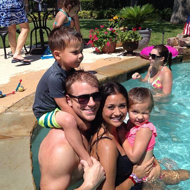  catherine - Sean & Catherine Lowe - Pictures - No Discussion - Page 4 Fd552cdae4e611e2b0d822000ae80177_7-1_zps5fa33b1d