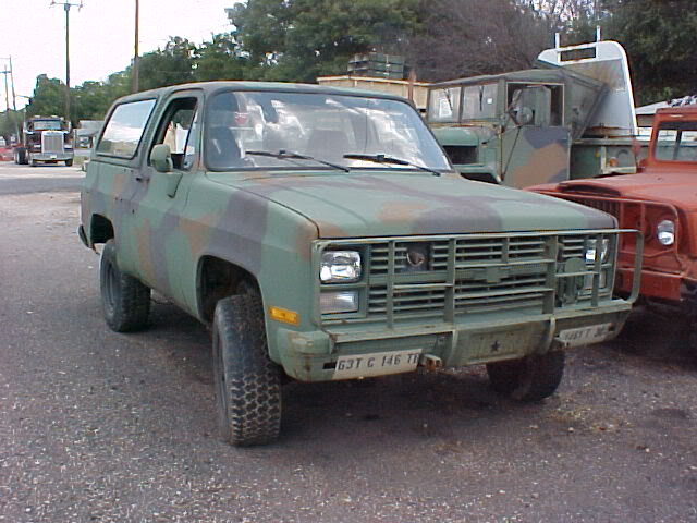 looking  for a needle in a hay stack M1009ChevyCUCVBlazerOhio01