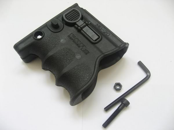 Fore grip wid Mag holder Foregrip2