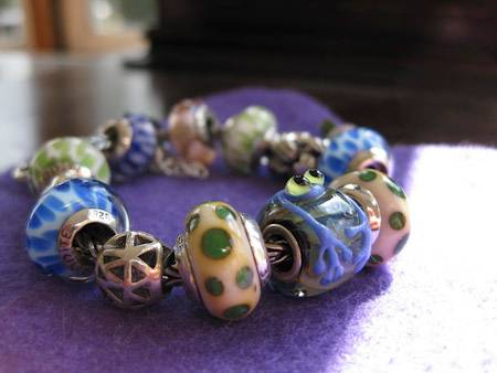 My favorite Mandy beads (lionspaw) Trollbead%20Bracelet%2029%20of%2053