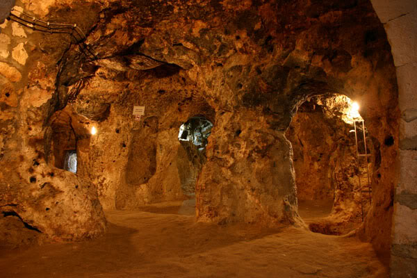 La ciudad subterranea de Capadocia Resimgosteraspx