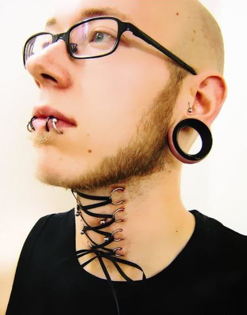 Body modifications - Pgina 3 NeckStitchedLacedPiercedUglyBad