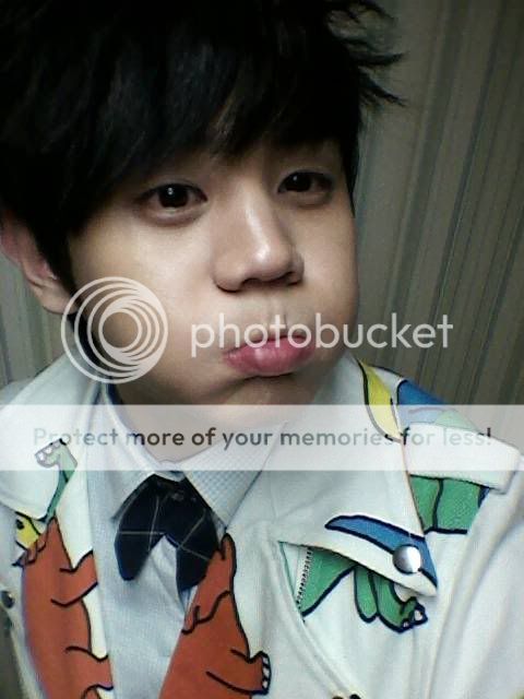 [14.04.11] Yoseob le manda un beso a sus Fans 276048765