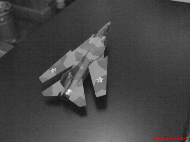 Modele de avioane militare - 2010 MiG-27picbw