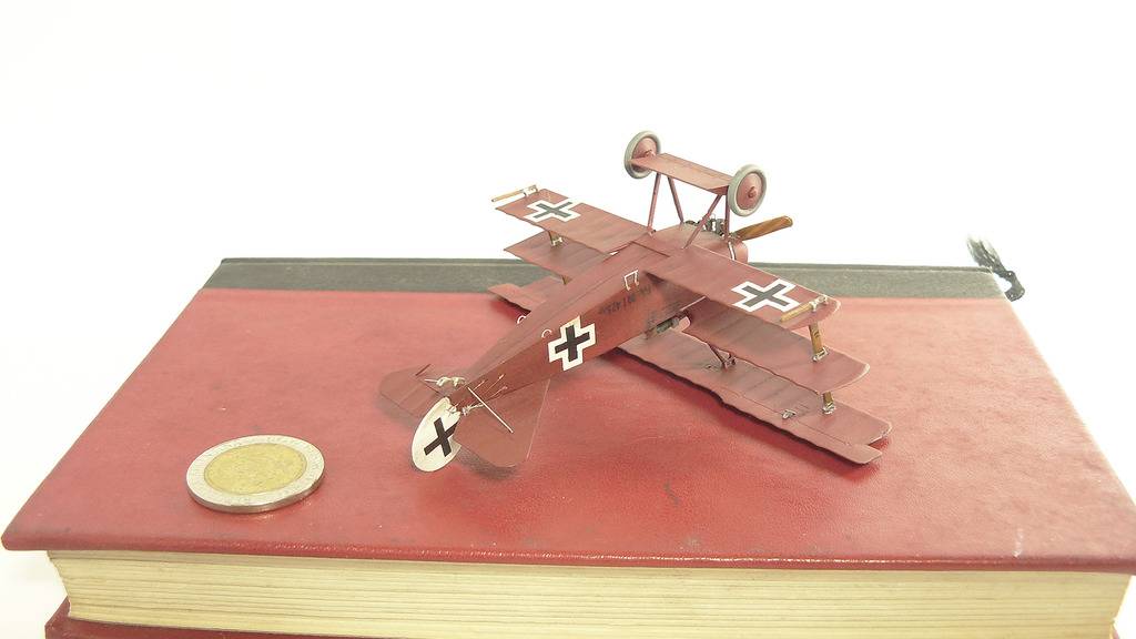 MT: Fokker Dr I - Revell 1/72 P1110538