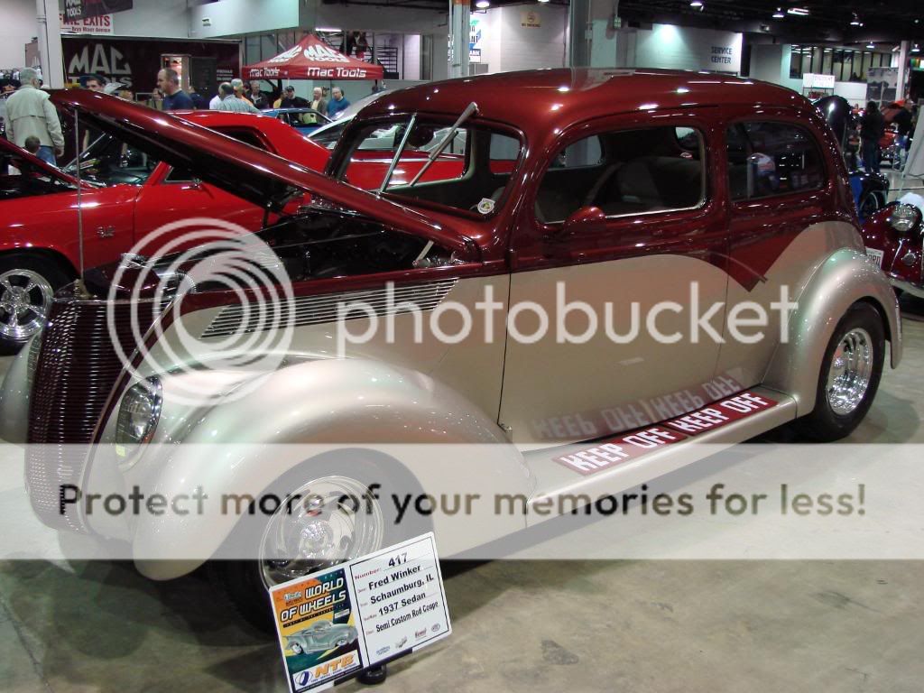 Day 3 of 4 at World of Wheels Chicago 2010. Less pics, nicer rides! DSC03490