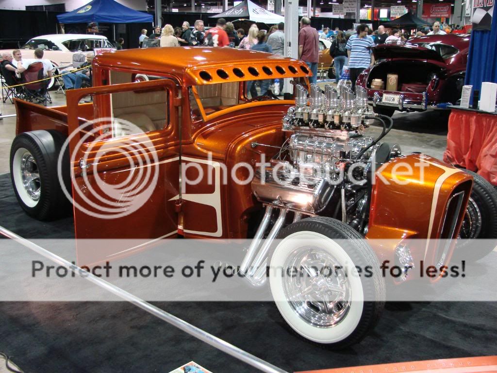 Day 3 of 4 at World of Wheels Chicago 2010. Less pics, nicer rides! DSC03516