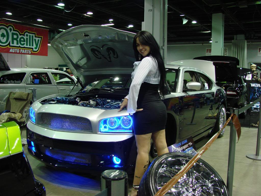 Day 3 of 4 at World of Wheels Chicago 2010. Less pics, nicer rides! DSC03546-1