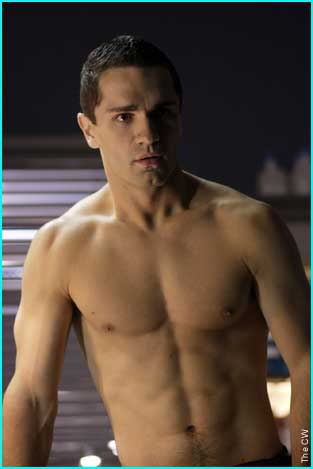 Los chicos mas guapos (disfrutad chicas) - Página 4 Sam-witwer-shirtless