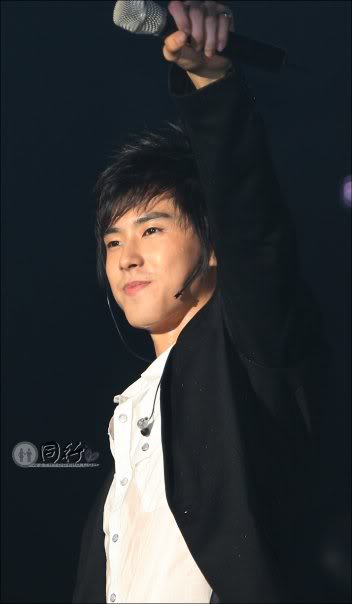   [Official thread]•°o.Oa♥ Trại gấu điên ♥ JUNG YUNHO O.o°•[hội bảo vệ gấu Việt Lam]leader khểnh=)) Cutethitoai