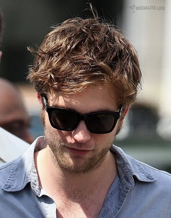 Un sonriente Robert Pattinson 30/Junio Robert-pattinson-scruffy-face-3-580