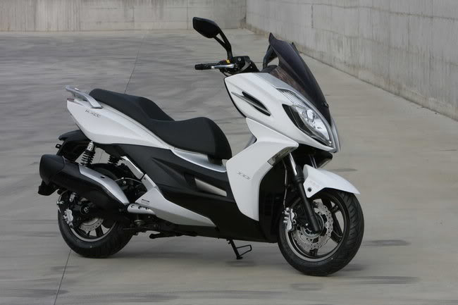 Kymco K-XCT 300 Kymco-k-xct-300-2012_11