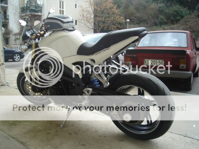 Triumph Speed Triple 1050- SPD3 Lowres3