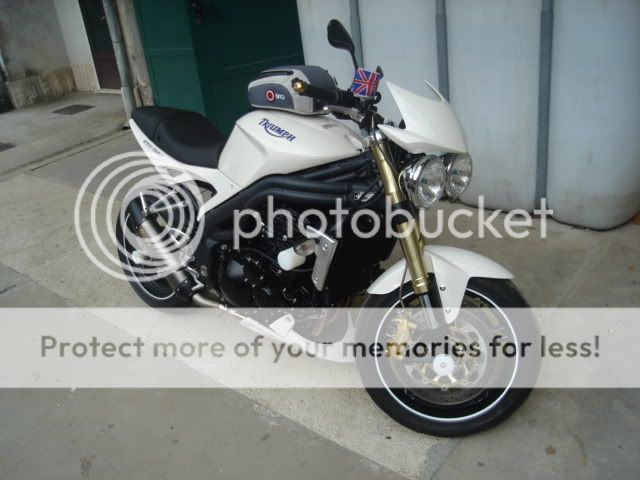 Triumph Speed Triple 1050- SPD3 Lowres6