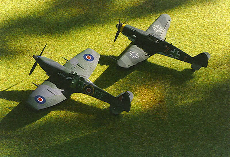 Spitfire mkXVI [HELLER] 1/72  (VINTAGE) SpitMe109