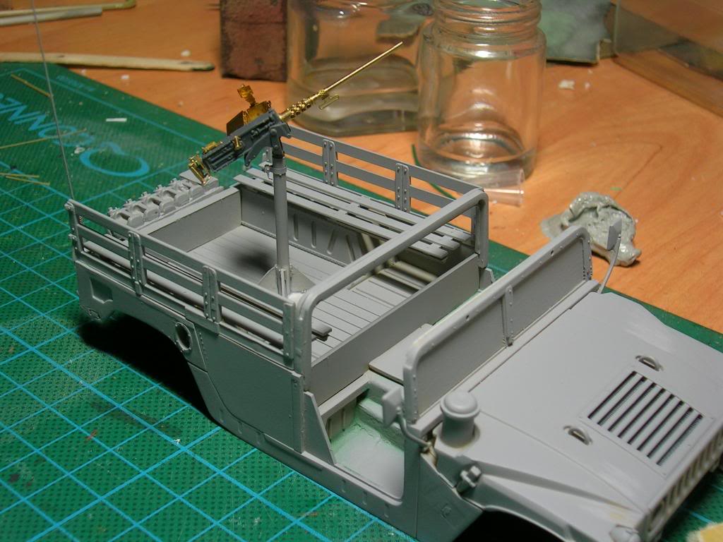 Humvee M998 (academy 1/35) DSCN6613