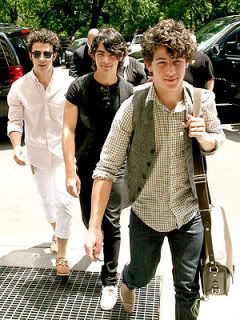 Jonas Brothers - Pagina 2 Jonas-brothers-new-york