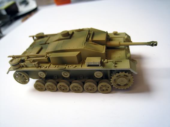 Stug III F - Trumpeter - En Embuscade ! (fini) Stug_F_Droite_BD