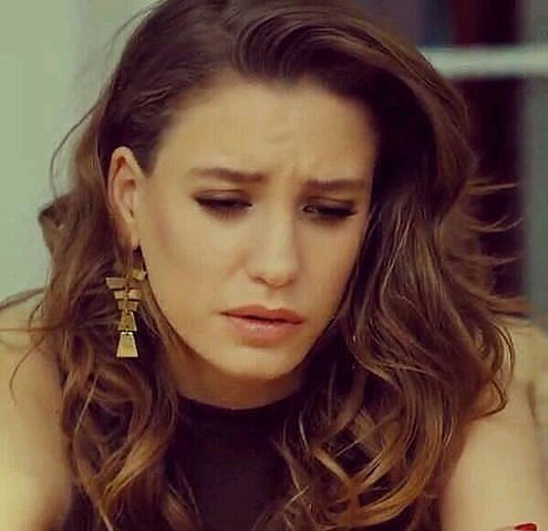 Serenay Sarikaya/სერენაი სარიკაია #9 - Page 49 B8a2fe1ccd6d50b1120cb4d16803df91