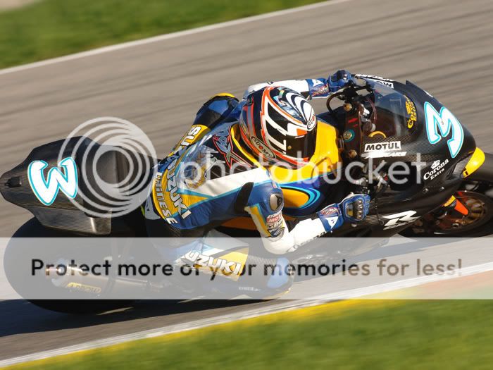 Biaggi 2k6 Pirelli Testing in Valencia (2k7 GSX-R) 20061115test20valencia4_G