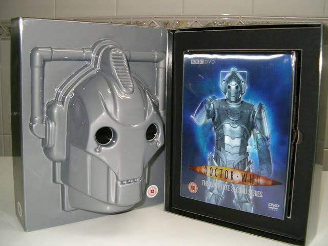 Doctor Who - The Complete Series 2. Limited Edition Cyberman HPIM0627