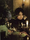 HYDE [ HYDE IS DEAD Photobook  ] Th_hyde-is-dead-limited-edition-17