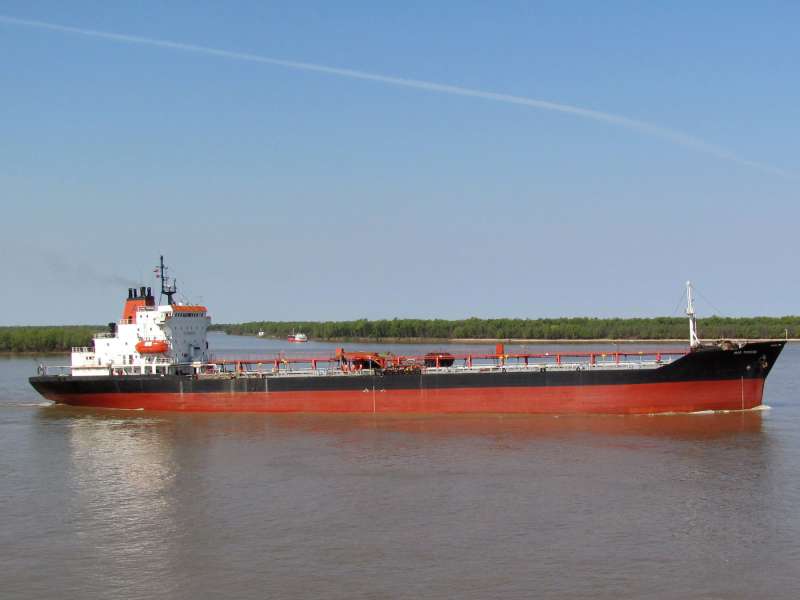 BUQUES MERCANTES CONSTRUIDOS POR LA ARGENTINA Martirreno