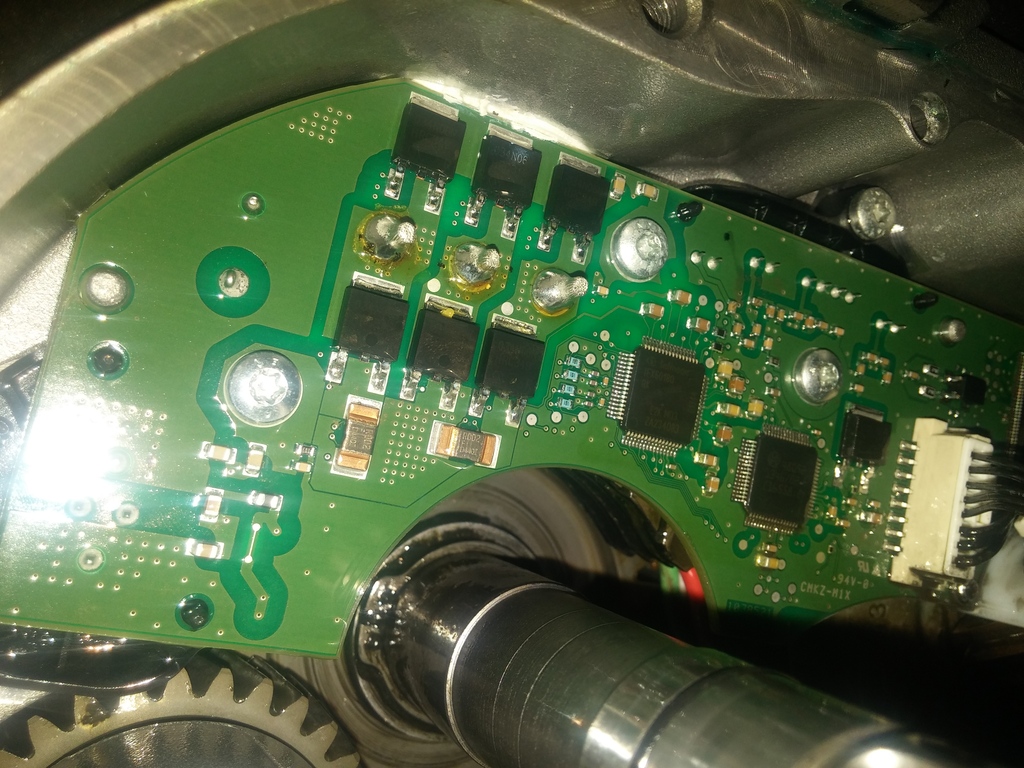 Despiece y mantenimiento motor Bosch Performance 2015 tutorial Conectores%20limpios_zpsbewn431i