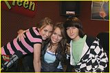 Лични снимки Th_miley-cyrus-mitchel-musso-radio-09