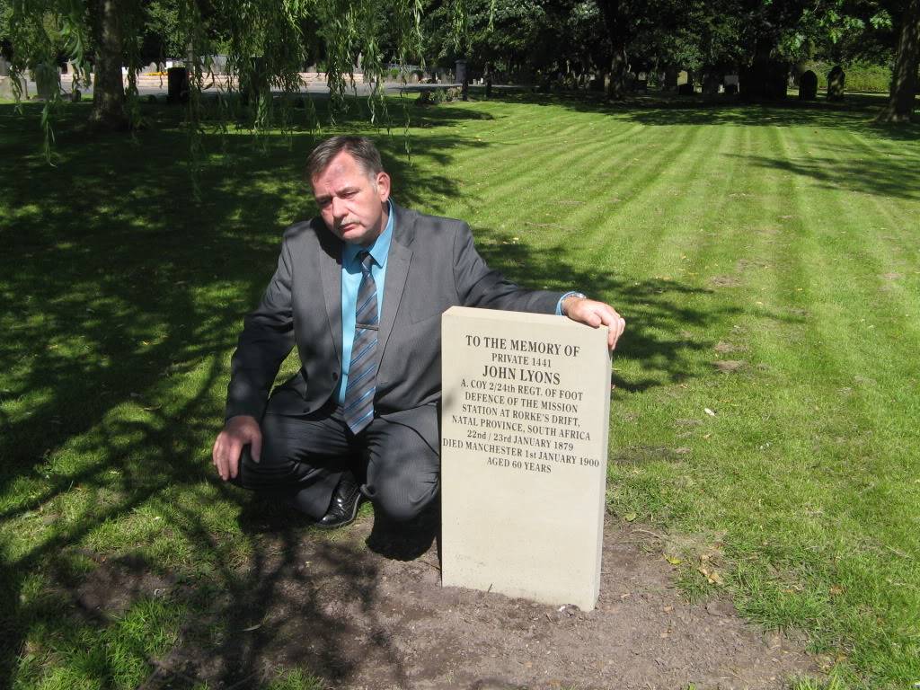 Philips Park Cemetery. 24th July 2011 Service or Re-Dedication of Plaques Commemorating. C91e8f54