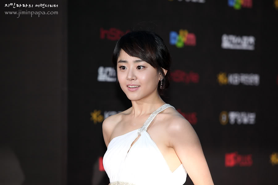 Lễ trao giải Baeksang 47 (26-5-2011) 55795623201105301221031510617461182_007