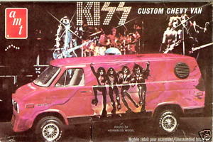 12 New Kiss Vans .................... Beu1PrQWkKGrHqUOKi8ErzSIKFgBK-ccL1k