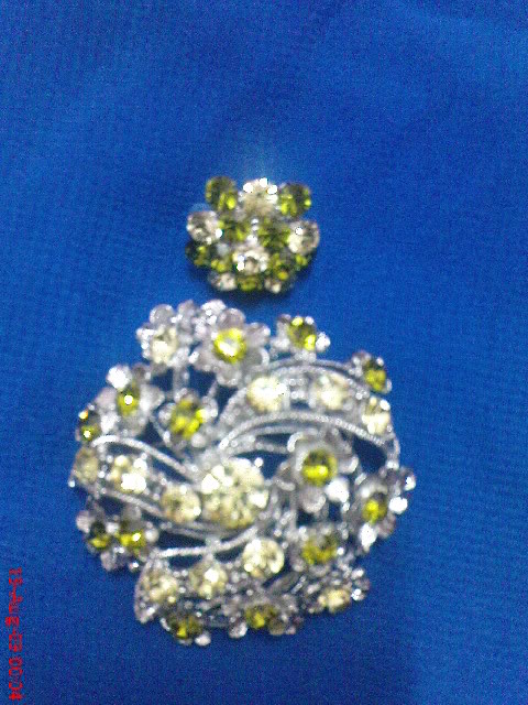 BROOCH KOREA MURAH MURAH.....RUGI TAK BELI.... DSC00282