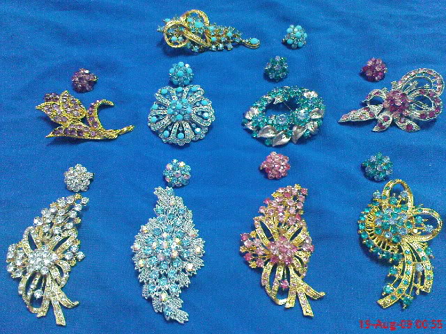 BROOCH KOREA MURAH MURAH.....RUGI TAK BELI.... DSC00333