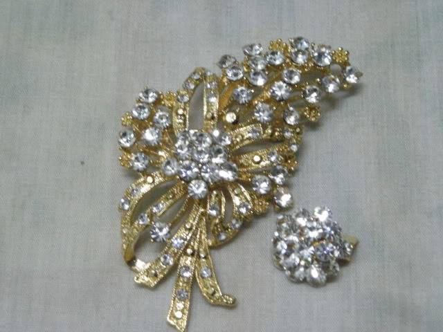 BROOCH KOREA MURAH MURAH.....RUGI TAK BELI.... DSCN2600