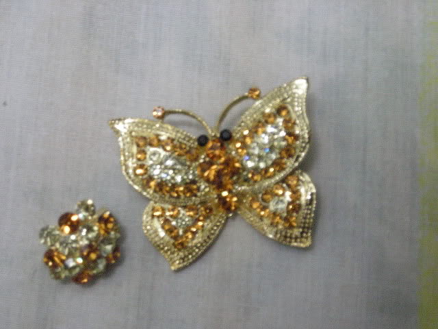 BROOCH KOREA MURAH MURAH.....RUGI TAK BELI.... DSCN2614