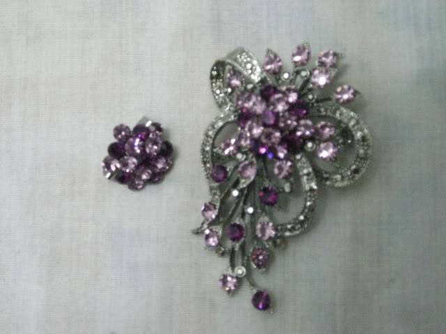 BROOCH KOREA MURAH MURAH.....RUGI TAK BELI.... DSCN2656