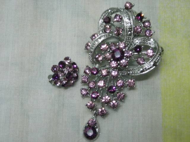 BROOCH KOREA MURAH MURAH.....RUGI TAK BELI.... DSCN2660