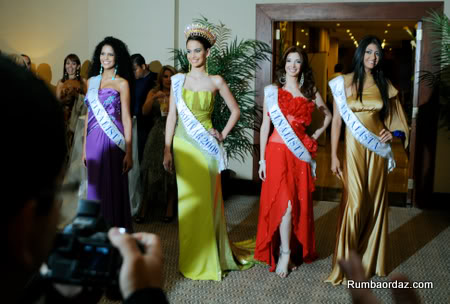 The Road to Miss Venezuela 2009-2010 - HOUR 0. - Page 2 MbCDDp2