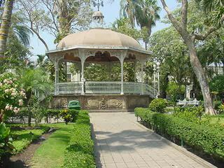 Plaza en la Ciudad Plazas1