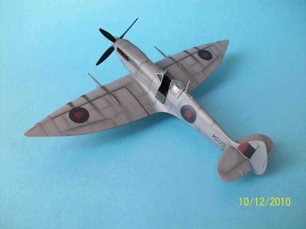 SPITFIRE MKVII  1/48 Icm 100_2977